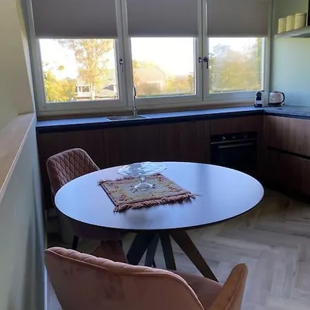 Zandzicht 2 * Wekerom