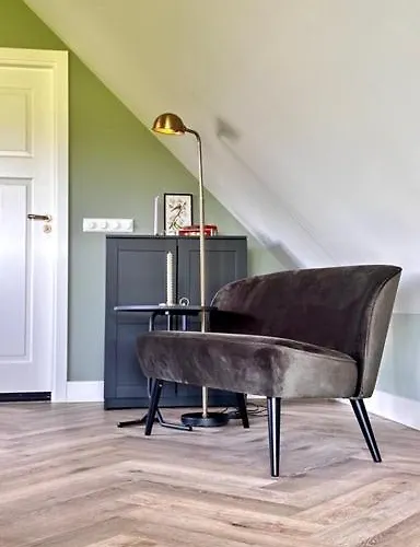 Zandzicht 2 * Wekerom